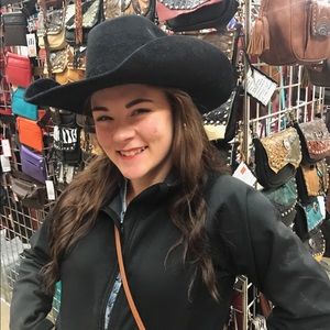 Meet your Posher, Minnie